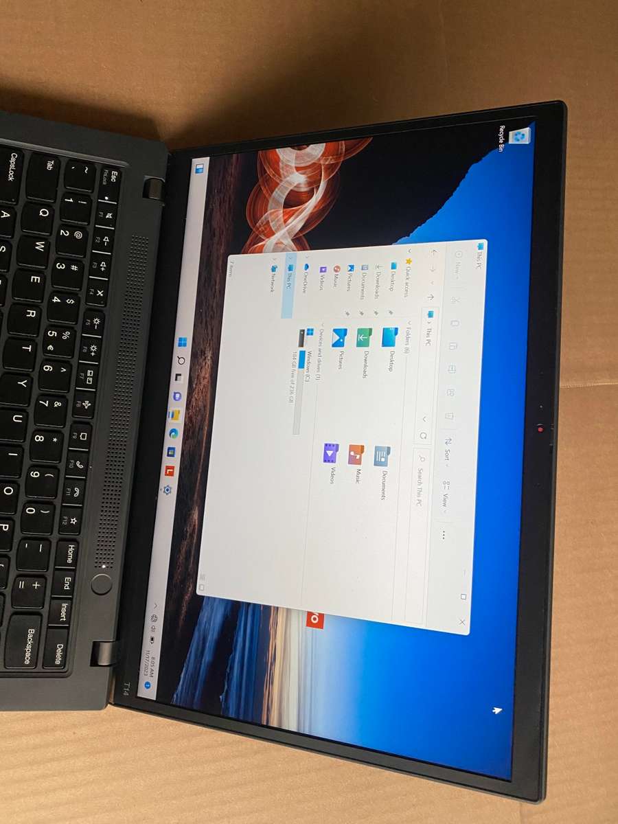 12 TH GEN LENOVO THINKPAD T14*14`*CORE i5-1235U*8 GB RAM*256 GB SS*WINDOWS 11 PRO 64-BIT OS